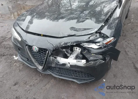 2018 Alfa Romeo Giulia Ti Sport Awd z USA, uszkodzony, nr VIN ZARFAEENXJ7593311